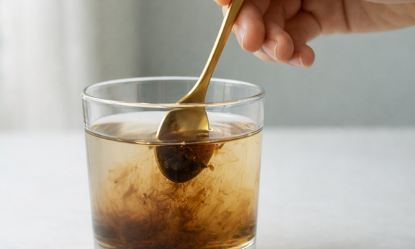 Dissolve in lukewarm water or milk
